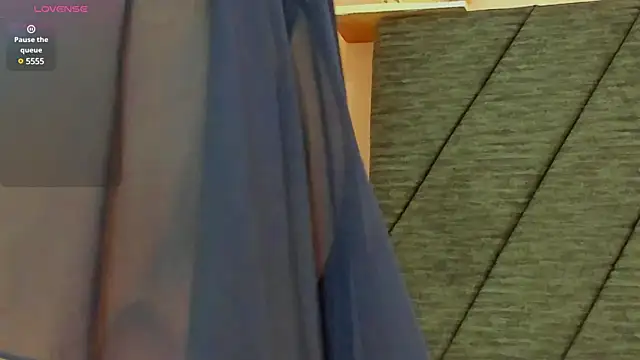 vivianne scott online show from 01/15/25, 12:04