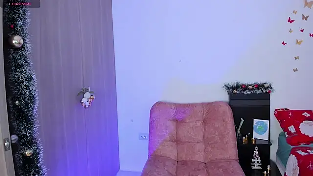 AndreaVelasco online show from 12/19/25, 09:11