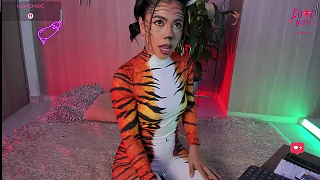 AndreaVelasco online show from 03/27/26, 06:18