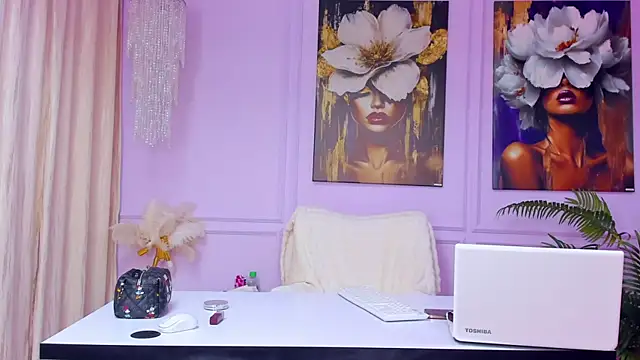 CarlaWhite online show from 04/24/26, 03:31