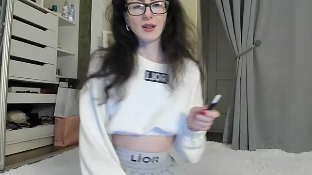 Baby Jewel online show from 11/20/25, 11:10