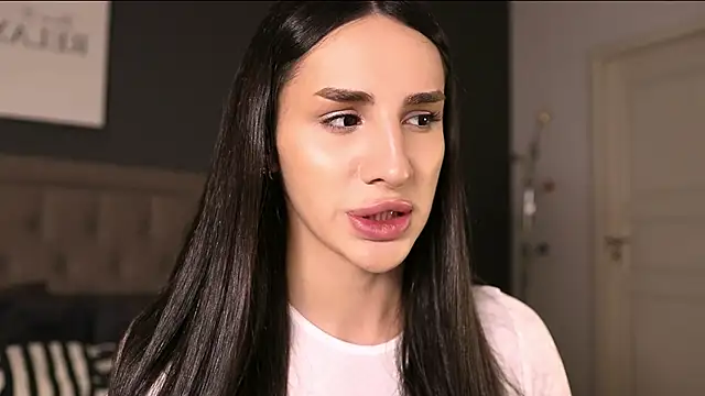 Kim Oberlin  online show from 10/22/25, 04:07