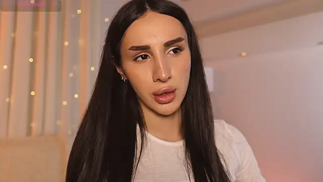 Kim Oberlin  online show from 11/25/25, 04:29