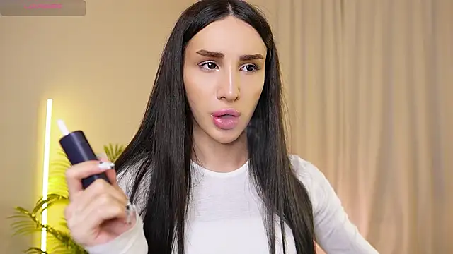 Kim Oberlin  online show from 11/29/25, 04:32