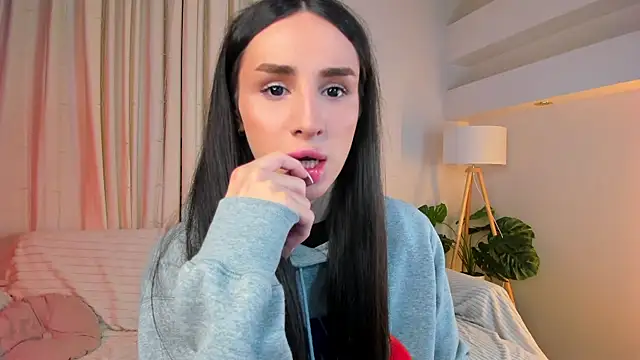 Kim Oberlin  online show from 01/12/26, 04:01