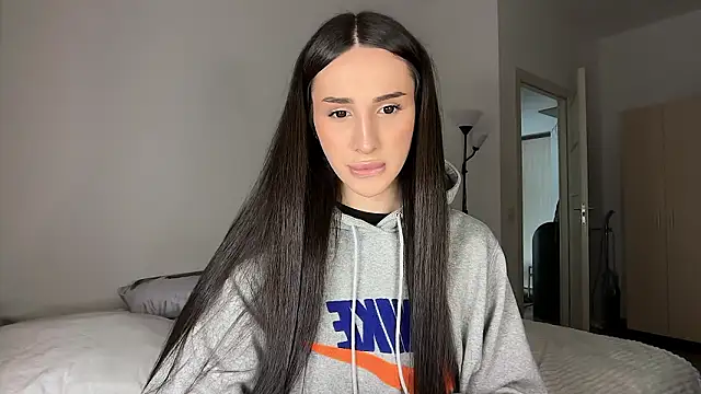 Kim Oberlin  online show from 03/04/26, 01:06