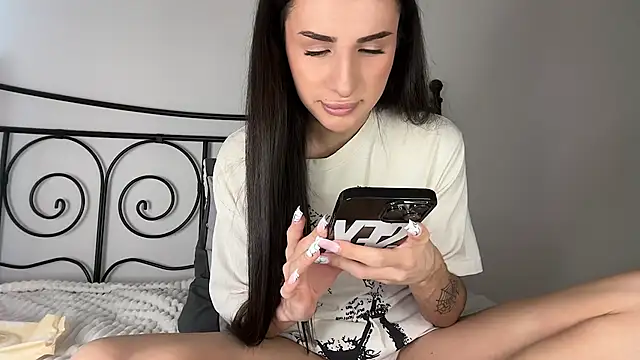 Kim Oberlin  online show from 03/28/26, 11:10