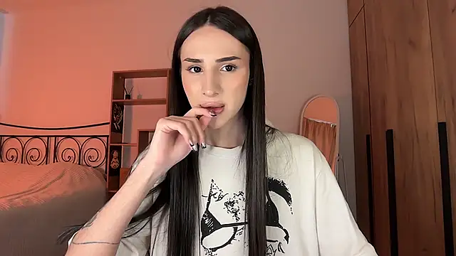 Kim Oberlin  online show from 04/11/26, 04:11