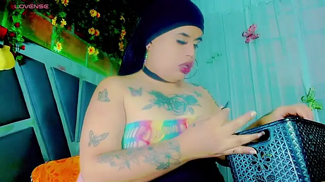 nauthyvalentina online show from 06/05/26, 11:32