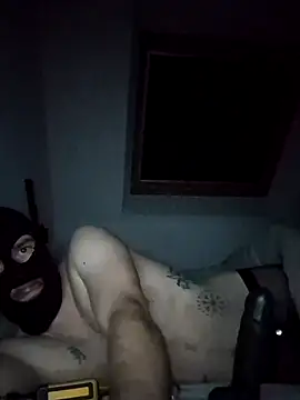 Snapshot of Pimsou chatting on 12/20/25, 08:27 Pimsou online show from 12/20/25, 08:27