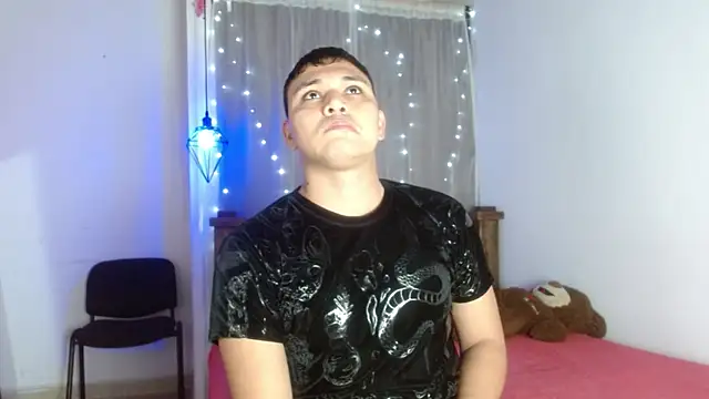 couple lovelyds online show from 03/20/25, 07:46