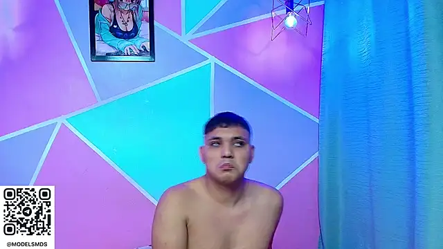 Snapshot of couple_lovelyds chatting on 01/07/26, 08:33 couple lovelyds online show from 01/07/26, 08:33