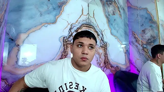 Snapshot of couple_lovelyds chatting on 02/05/26, 08:46 couple lovelyds online show from 02/05/26, 08:46