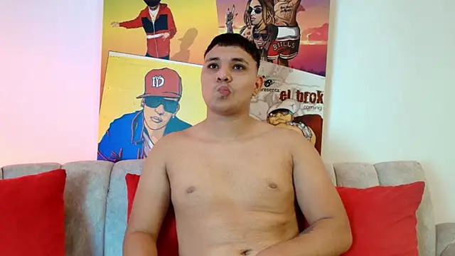 Snapshot of couple_lovelyds chatting on 02/27/26, 08:42 couple lovelyds online show from 02/27/26, 08:42