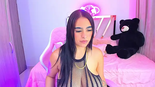 Snapshot of Sofia_martiin chatting on 12/21/24, 08:43 Sofia martiin online show from 12/21/24, 08:43