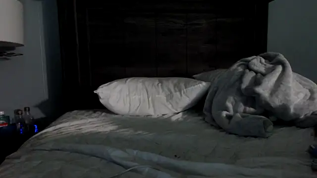 Snapshot of chased21 chatting on 12/02/25, 06:41 chased21 online show from 12/02/25, 06:41