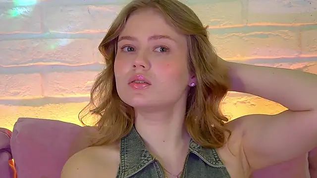 SelinSwarovski online show from 11/15/25, 04:25