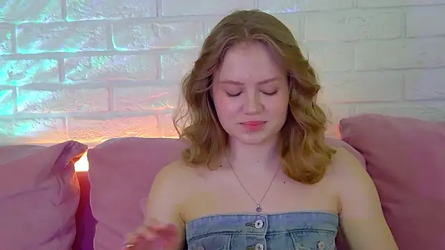 SelinSwarovski online show from 11/27/25, 06:21