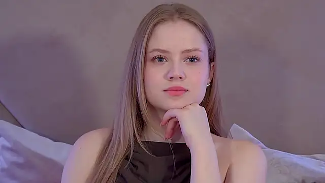 SelinSwarovski online show from 12/01/25, 04:23