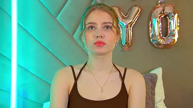 SelinSwarovski online show from 02/24/26, 05:11