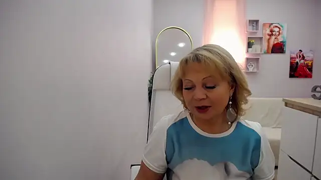 Snapshot of Milla_Cutie18 chatting on 04/13/26, 05:02 Milla Cutie18 online show from 04/13/26, 05:02