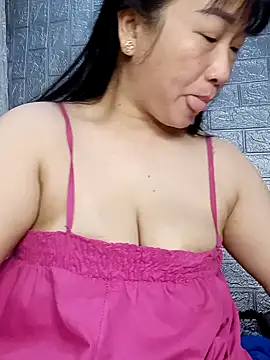 Snapshot of Basabetnga chatting on 10/26/25, 10:15 Basabetnga online show from 10/26/25, 10:15