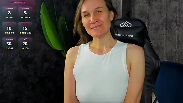 Lillian White online show from 04/04/26, 01:04