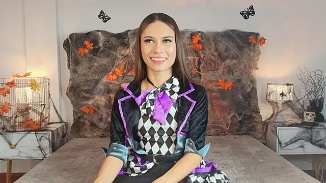 NicolMiller4 online show from 10/02/25, 01:23