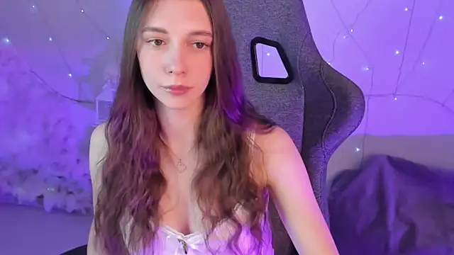 AveAngela online show from 12/30/24, 06:20