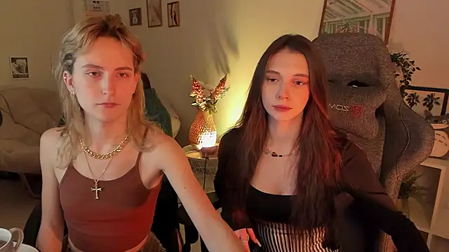 AveAngela online show from 01/16/25, 12:42