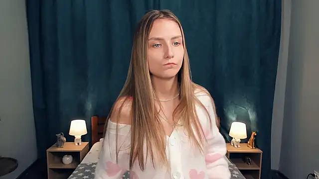 Snapshot of MayBennett chatting on 01/12/25, 09:19 MayBennett online show from 01/12/25, 09:19