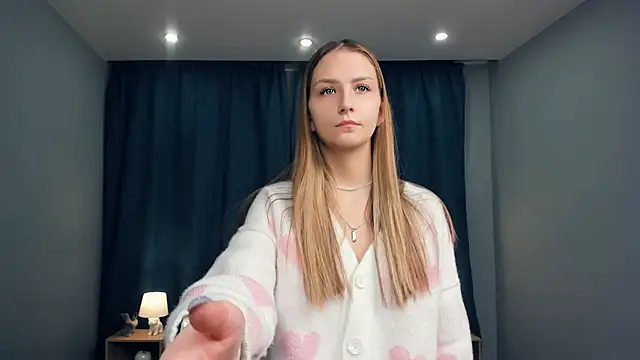 Snapshot of MayBennett chatting on 01/15/25, 06:08 MayBennett online show from 01/15/25, 06:08