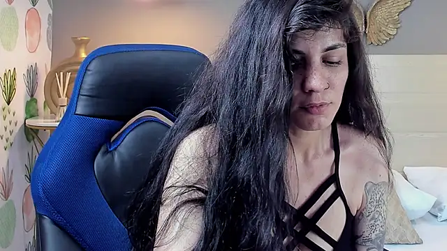 Snapshot of elissa_iris chatting on 12/19/24, 07:18 elissa iris online show from 12/19/24, 07:18