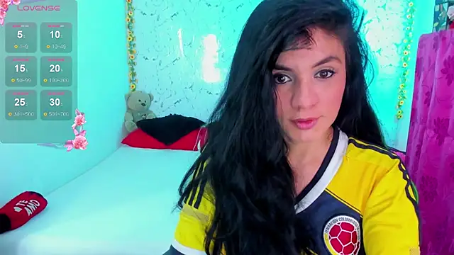 Snapshot of elissa_iris chatting on 10/29/25, 04:20 elissa iris online show from 10/29/25, 04:20