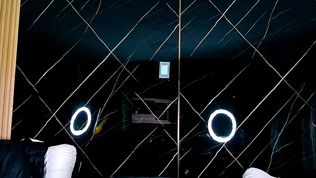 Owen Muzcle online show from 10/19/25, 06:19