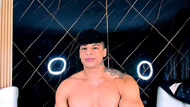 Owen Muzcle online show from 11/06/25, 09:26