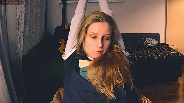 KatiKate online show from 12/02/24, 04:53