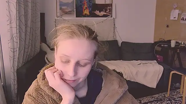 KatiKate online show from 02/21/25, 06:26