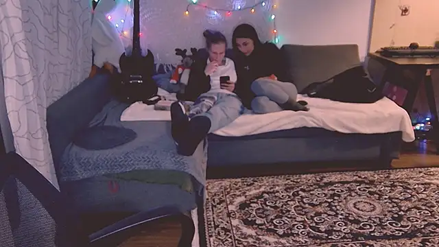 KatiKate online show from 02/26/25, 08:22