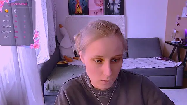 KatiKate online show from 03/20/25, 01:48