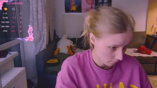 KatiKate online show from 03/21/25, 06:18