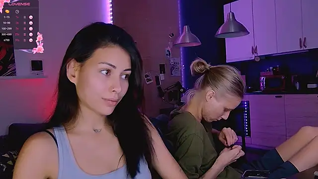 KatiKate online show from 10/13/25, 05:13