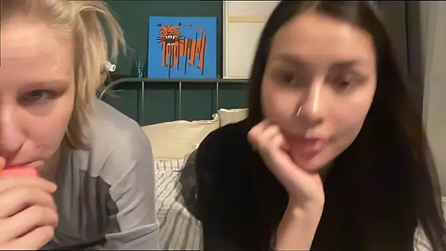 KatiKate online show from 11/06/25, 03:46