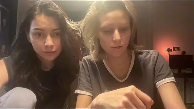 KatiKate online show from 11/19/25, 05:13