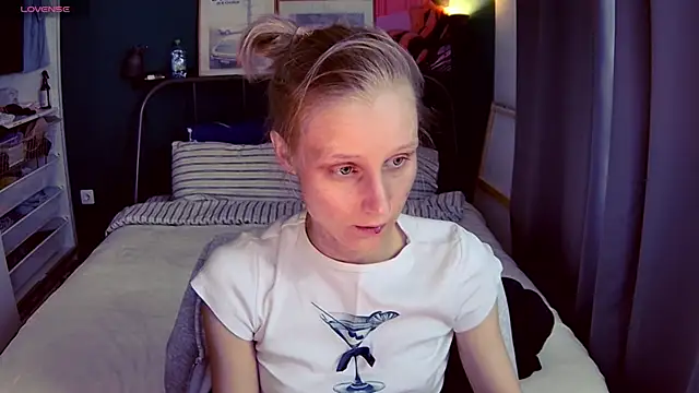 Snapshot of KatiKate chatting on 06/16/26, 03:14 KatiKate online show from 06/16/26, 03:14