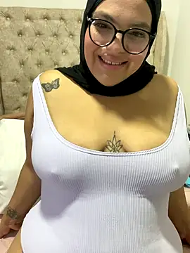 Snapshot of Mistyboobs chatting on 01/08/26, 03:09 Mistyboobs online show from 01/08/26, 03:09