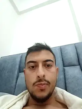 Snapshot of abrayus chatting on 12/13/24, 06:49 abrayus online show from 12/13/24, 06:49