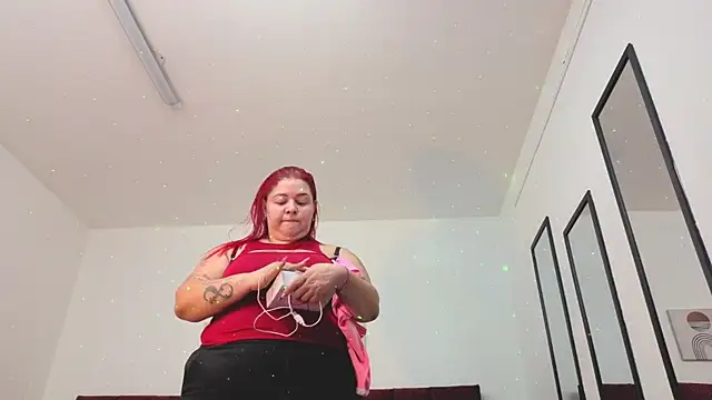 selena castillo online show from 10/21/25, 11:22