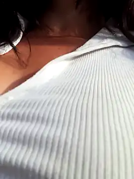 Snapshot of celeste-30_ chatting on 02/18/25, 12:49 celeste-30 online show from 02/18/25, 12:49