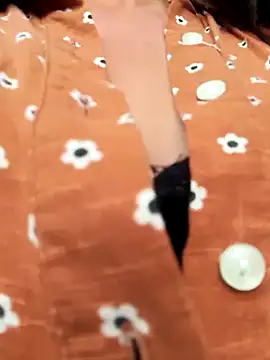 Snapshot of celeste-30_ chatting on 02/21/25, 03:10 celeste-30 online show from 02/21/25, 03:10